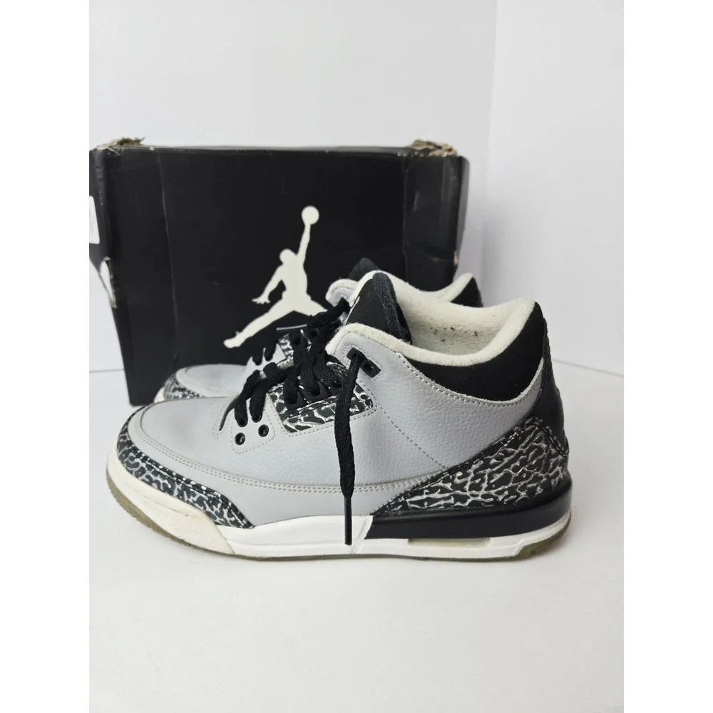 Nike Air Jordan 3 Retro‎ BG 6.5 youth grey silver